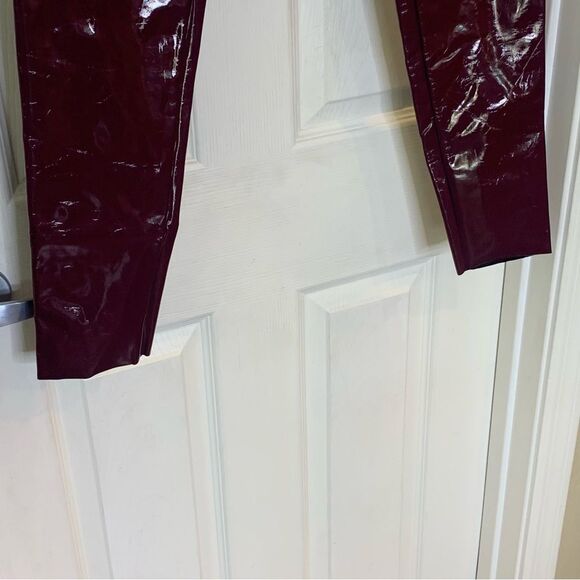 Commando Faux Patent Leather Leggings in Color Burgundy Size Large - Picture 8 of 11